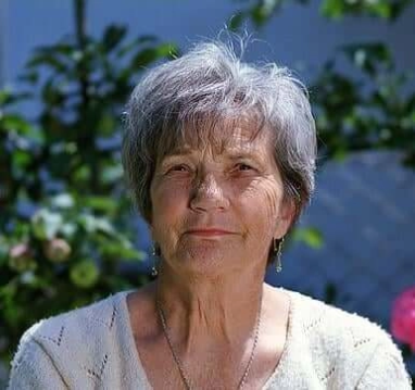 Sophia Bennett describing her positive lifestyle experience with enhanced comfort and overall sense of well being during daily activities